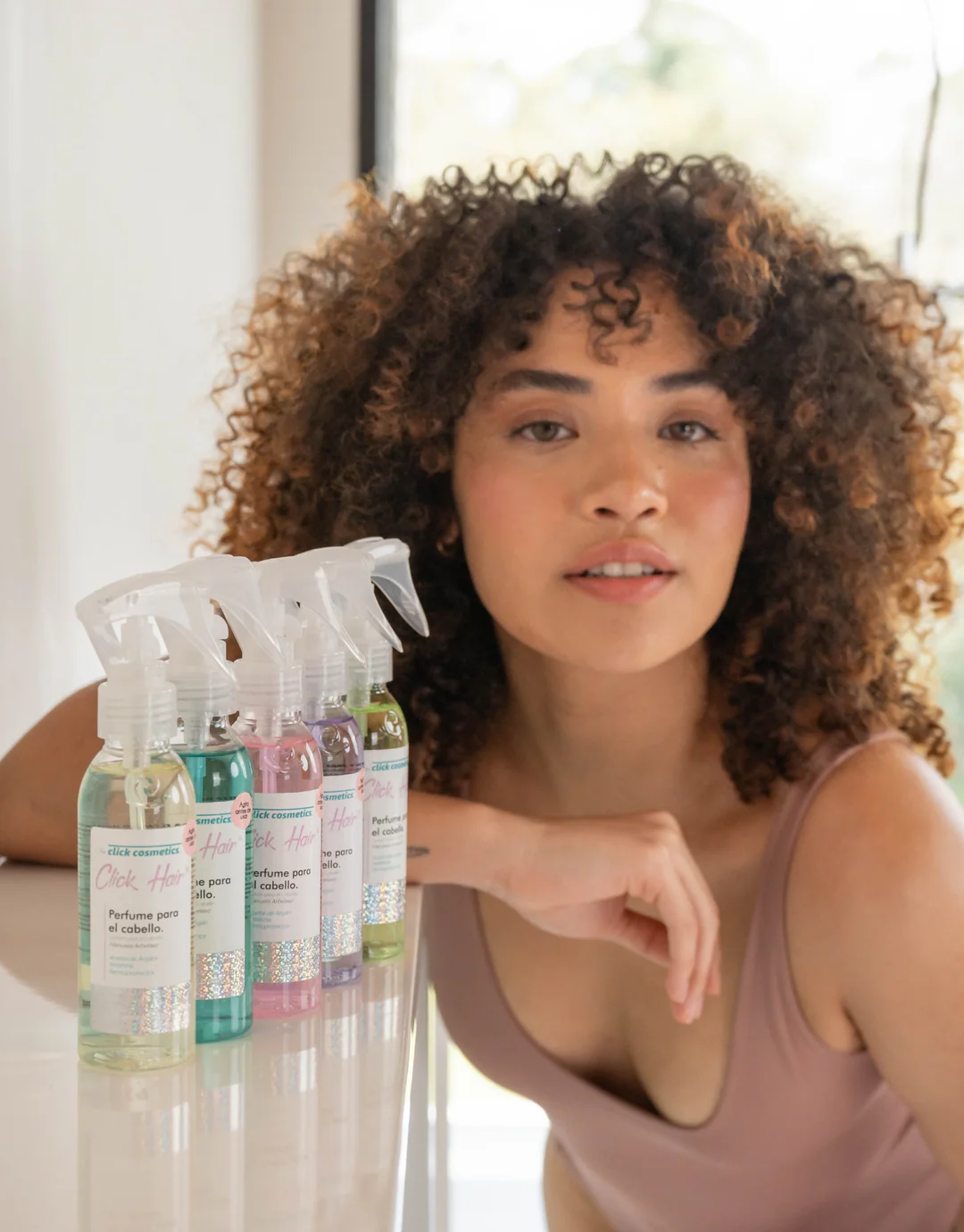 Perfume para Cabello Click Cosmetics- Transparente/ Vainilla Glow - Imagen 3
